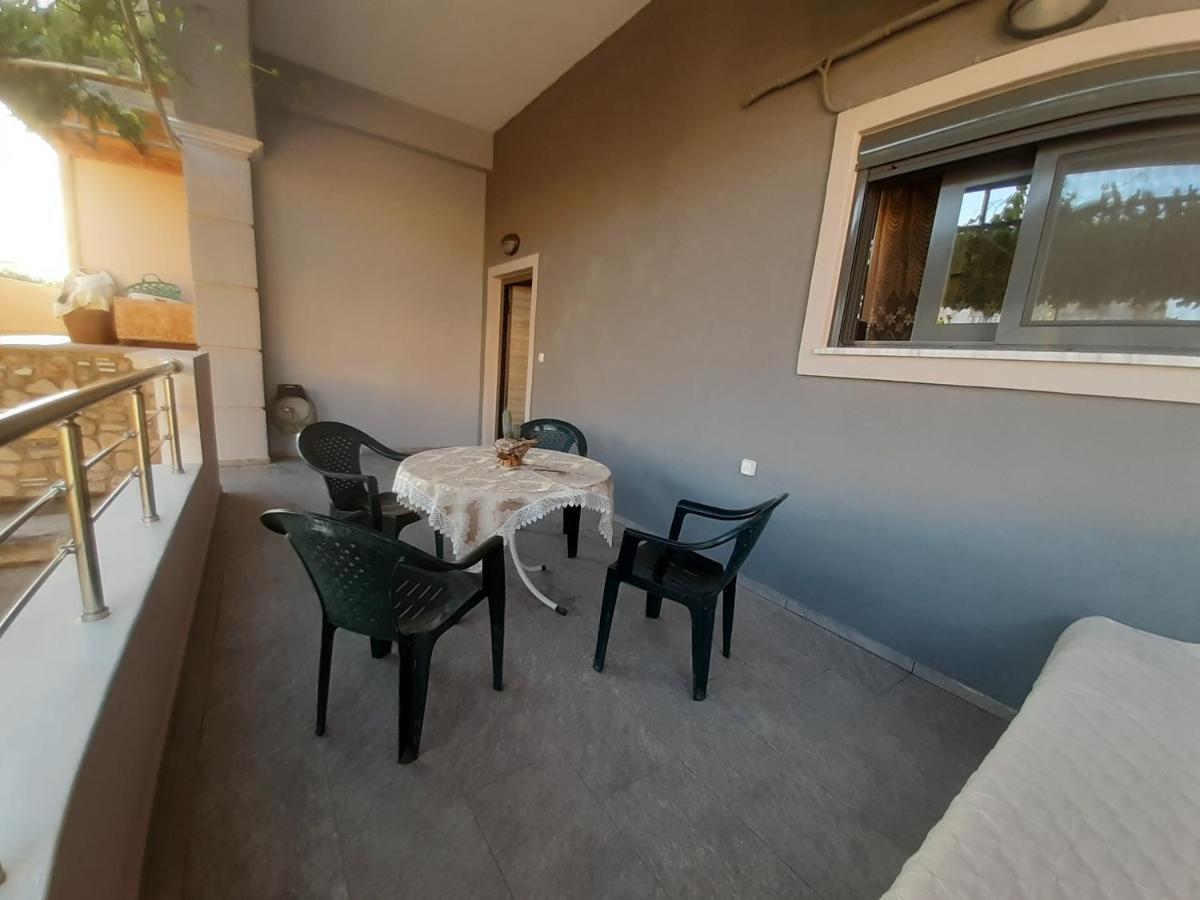 Utsi Villa Ligidhes Ngoại thất bức ảnh